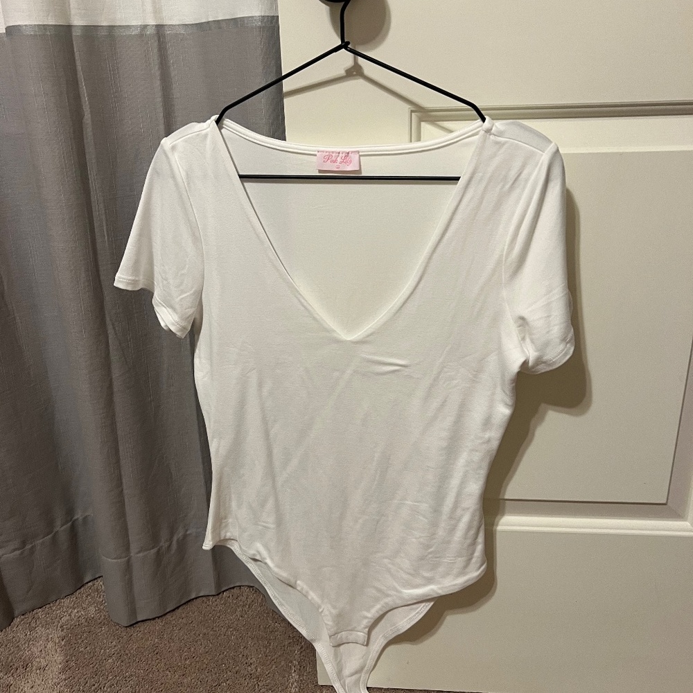 Short sleeve bodysuit